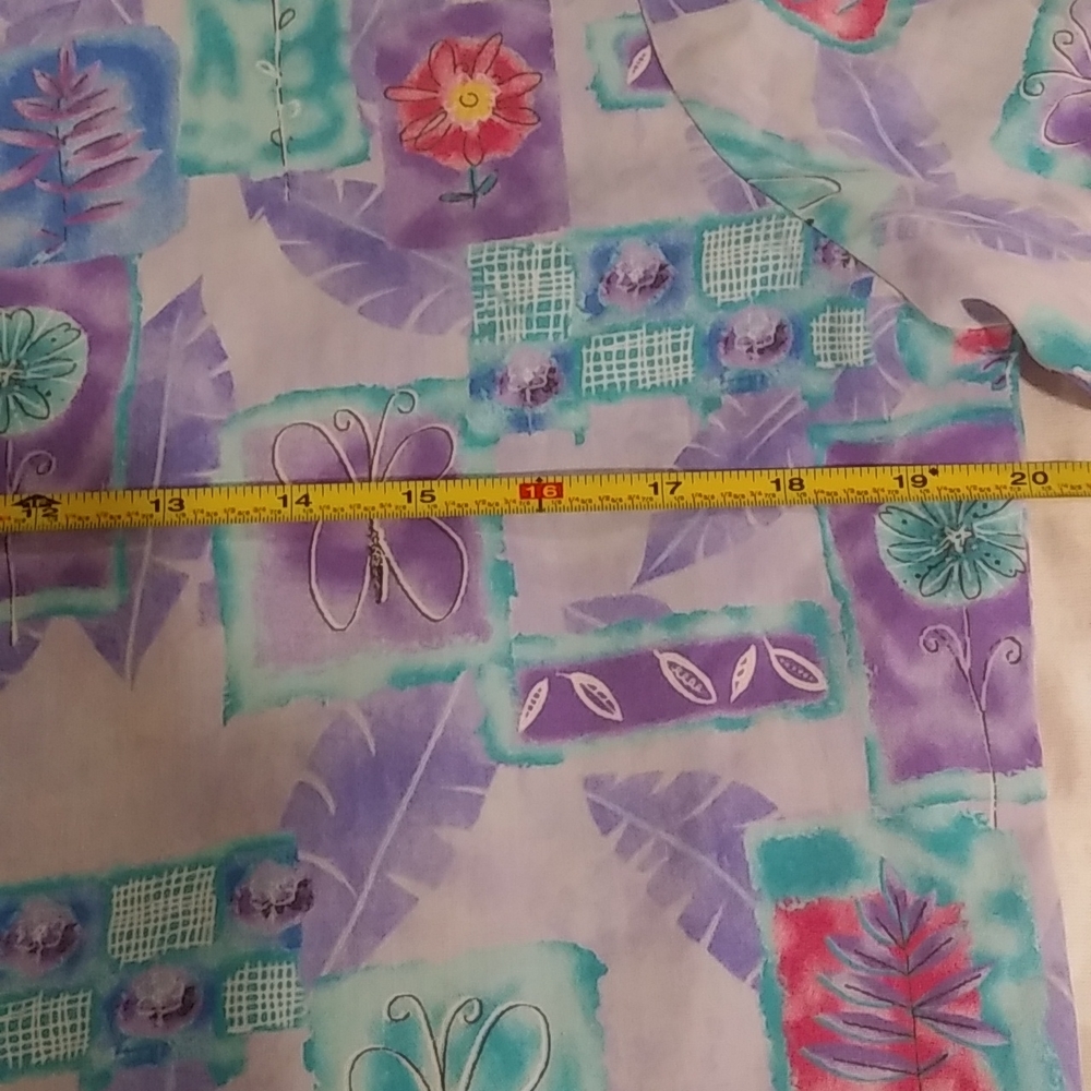 Scrub Top - (2/$10) Small Button Down - Picture 10 of 10